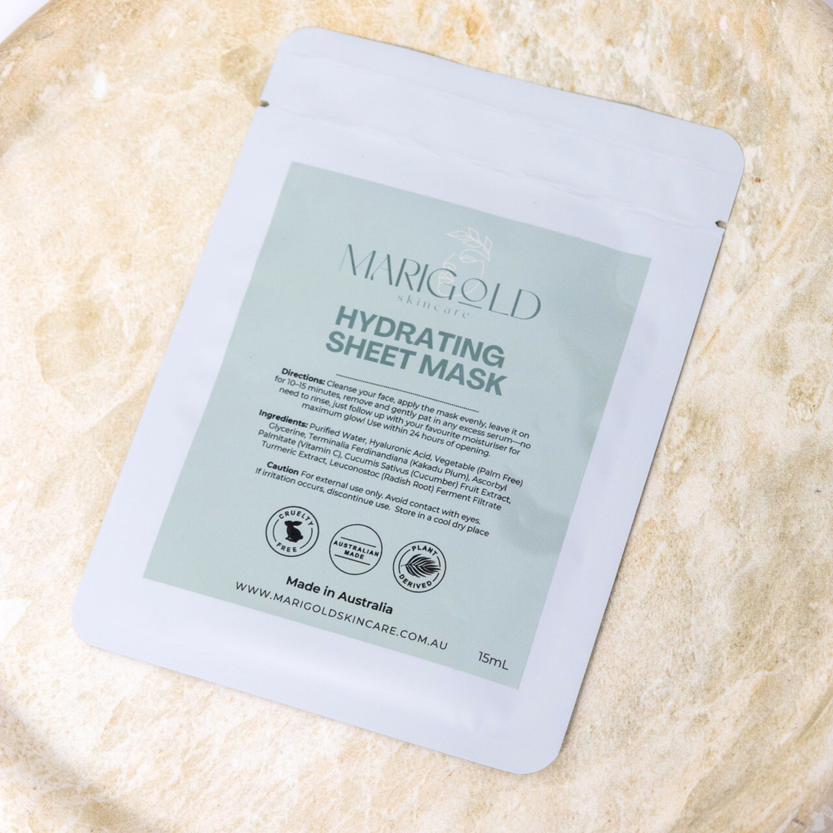 hydrating sheet mask with Kakadu plum and vitamin C for brightening, moisturizing, and glowing skin